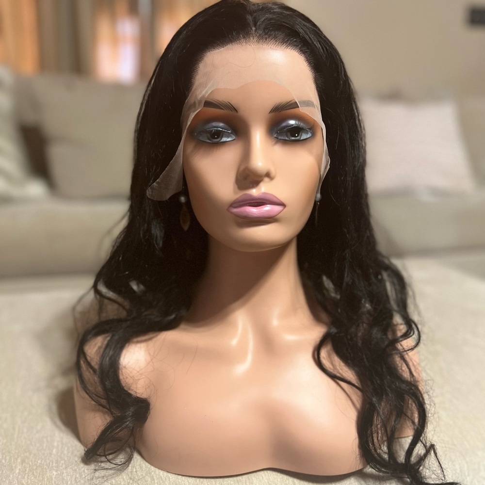 Wig - Picture 3 of 5